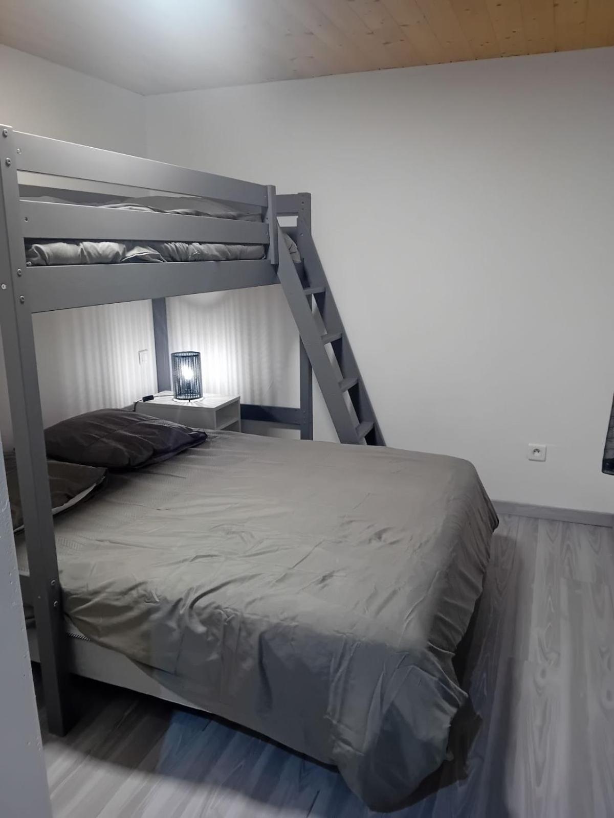 Paquito, Mini Maison 1 Chambre Avec Terrasse Et Parking Ax-les-Thermes Esterno foto